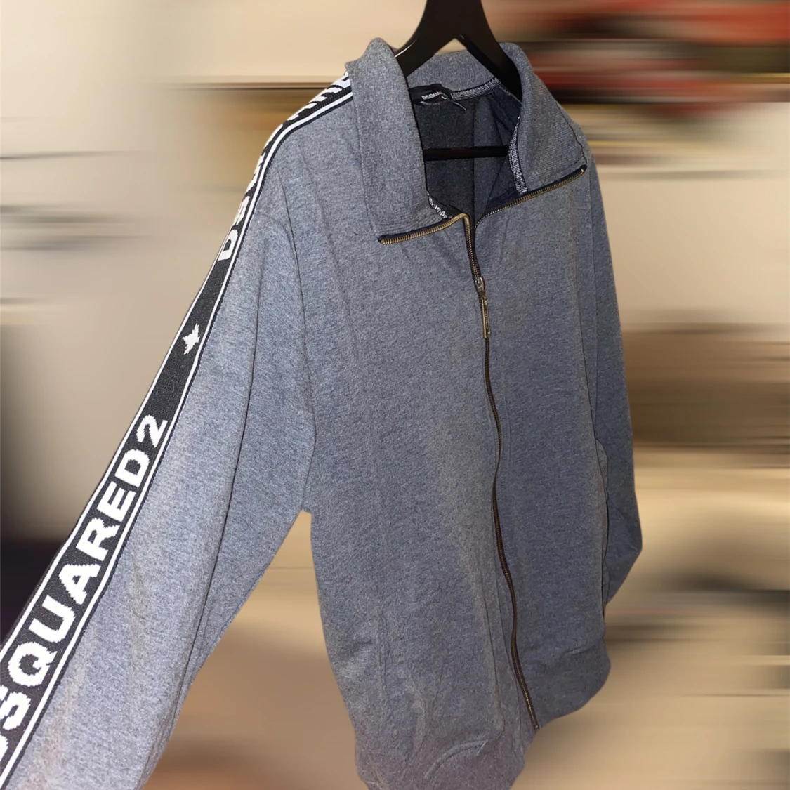 Grå ziptröja från Dsquared2 - 1