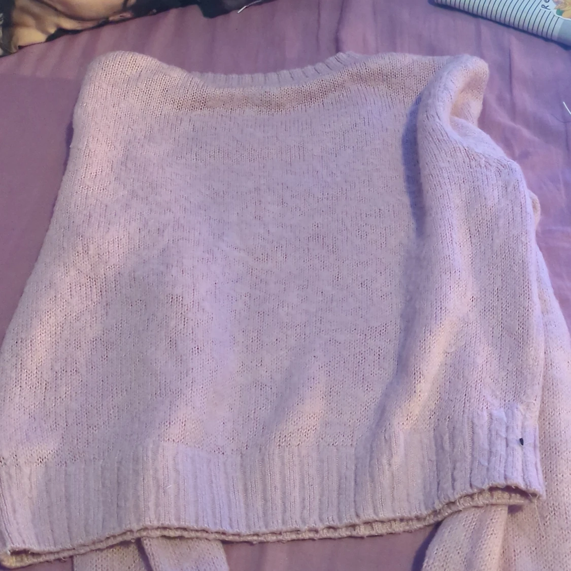 Rosa stickad tröja med björnansikte - 3