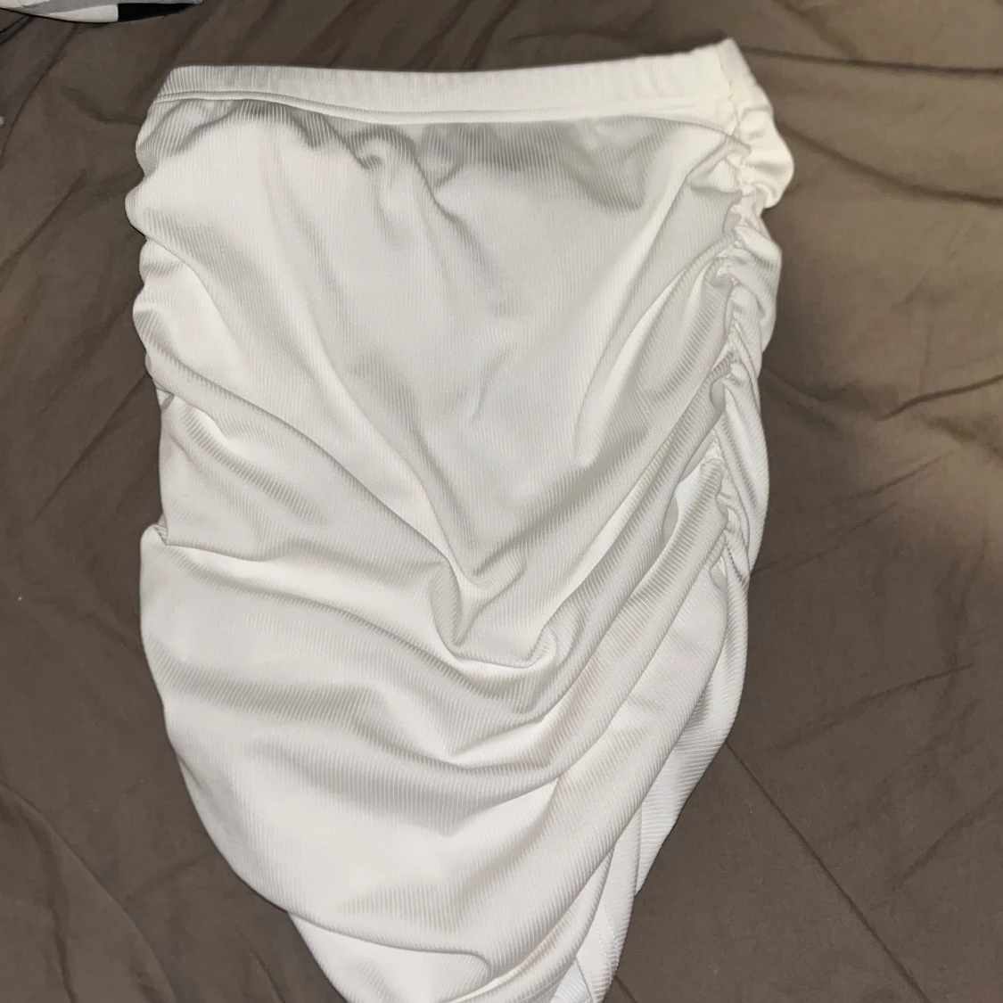 Vit ribbad kortkjol från SHEIN SXY