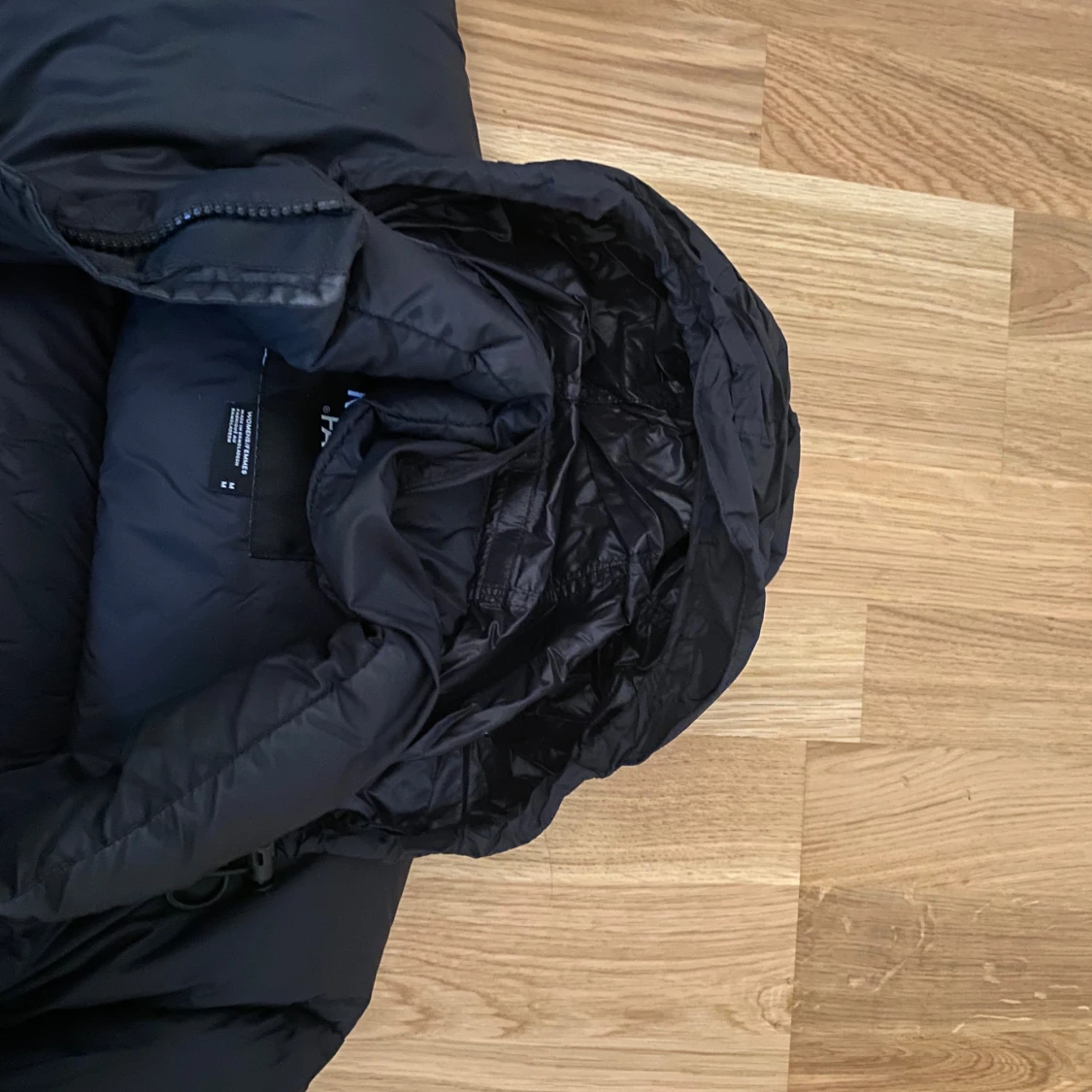 Svart pufferjacka från The North Face - 4