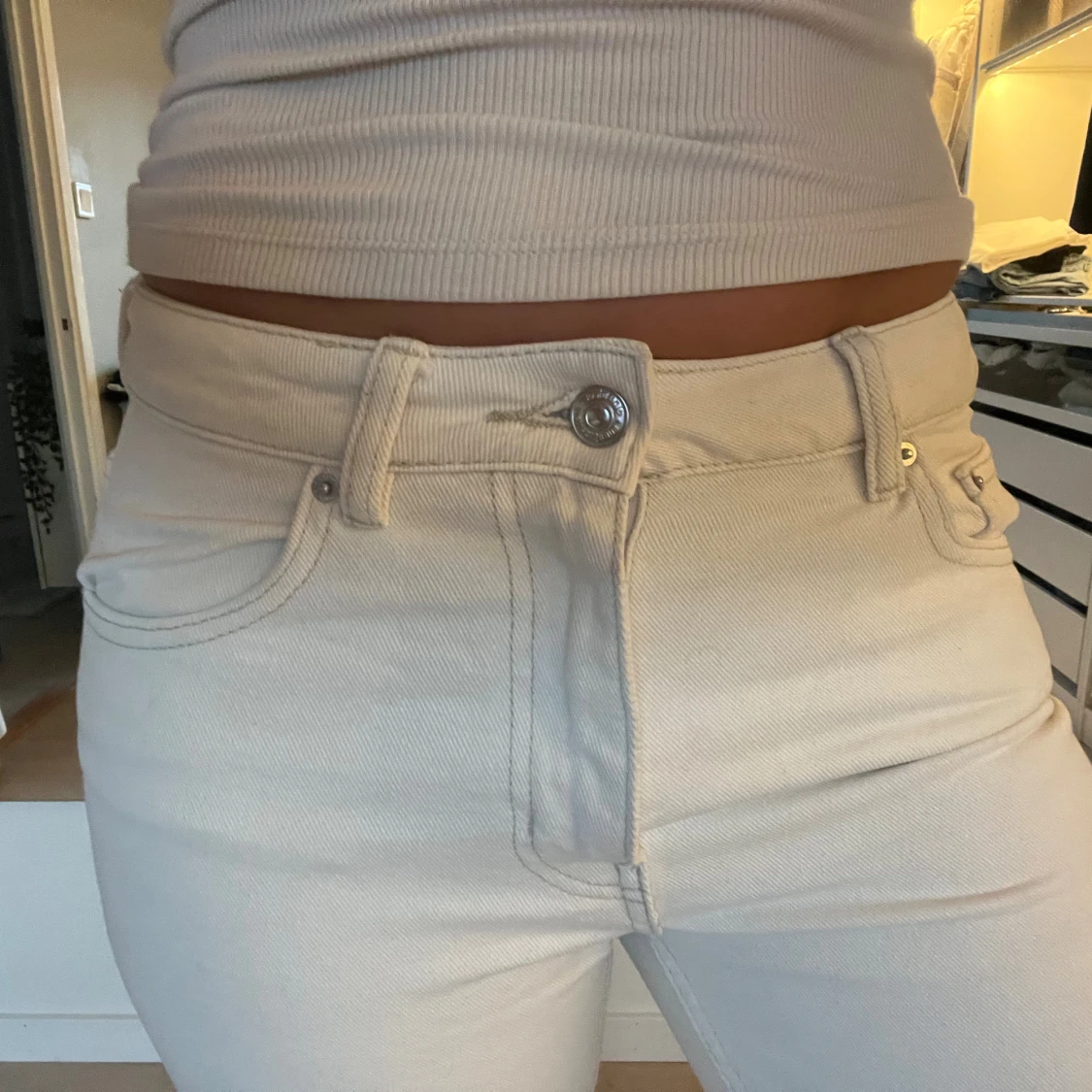 Vita Perfect Jeans i rak modell - 1