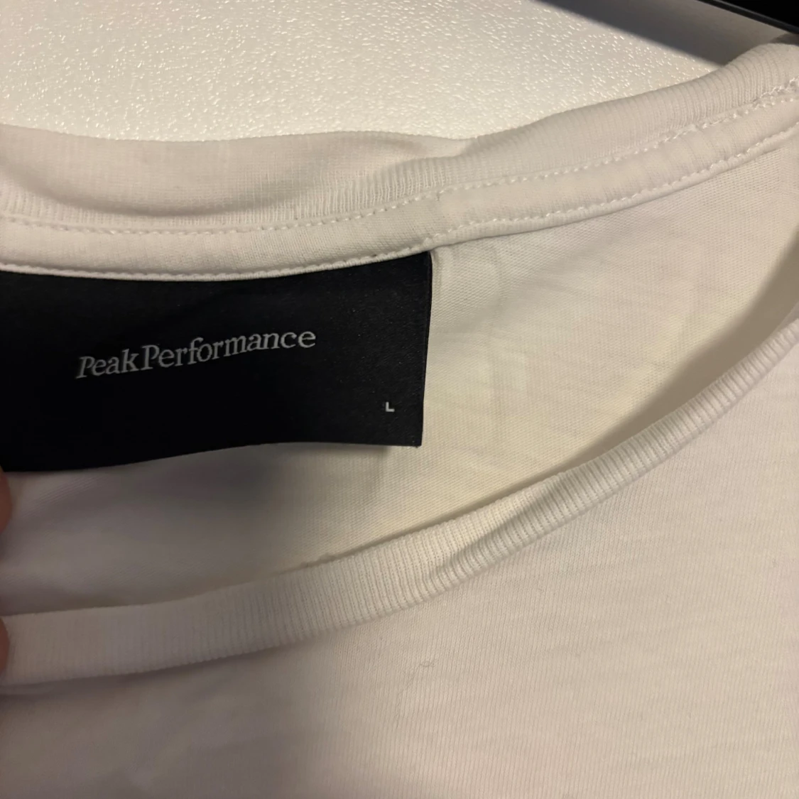 Vit Peak Performance t-shirt i bomull - 1