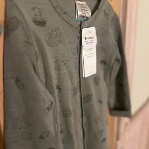 Lindex merinoull pyjamas/underställ - Helt ny! Kommer ifrån ett parfymfritt hem. Storlek 86. 