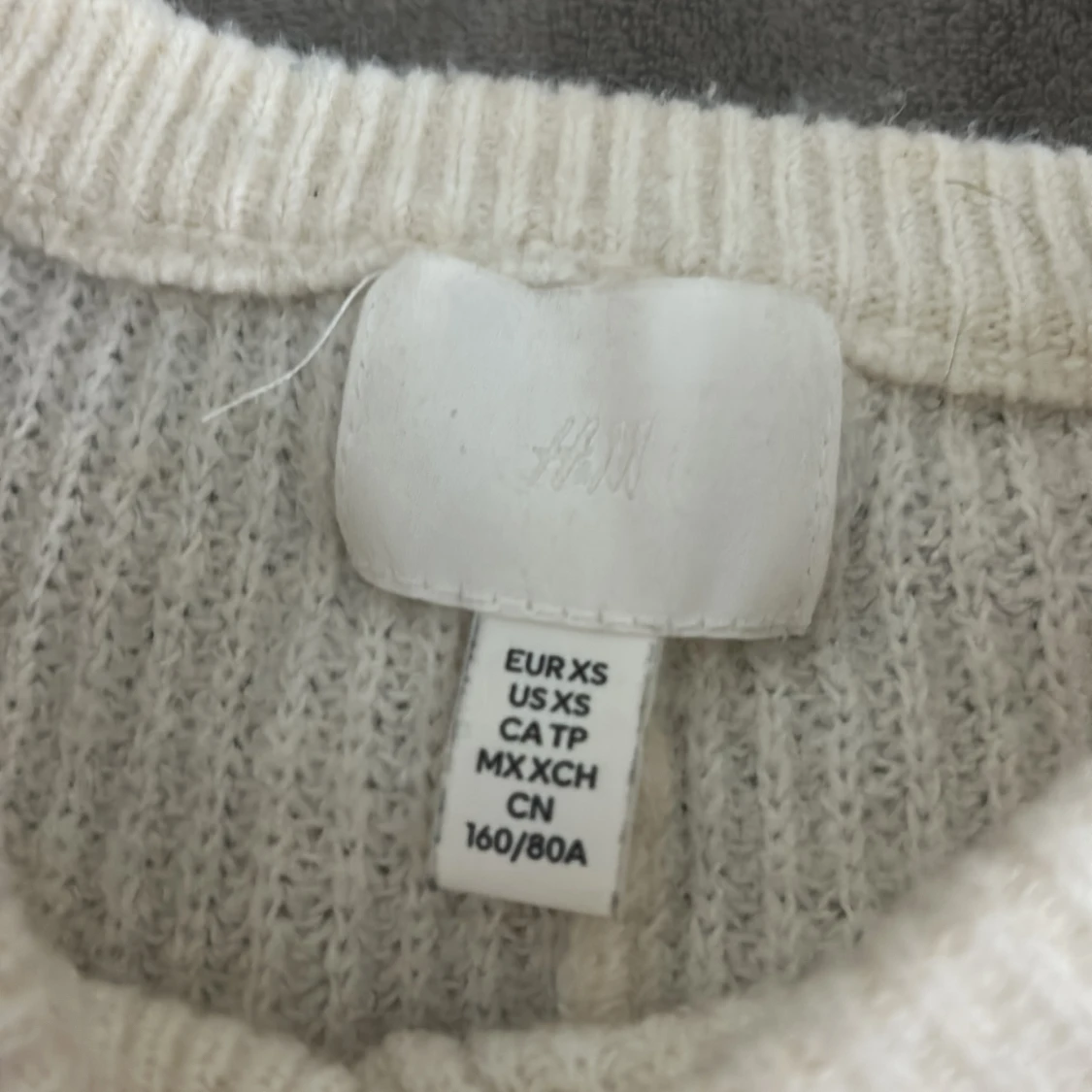 Vit stickad tröja från H&M XS - 1