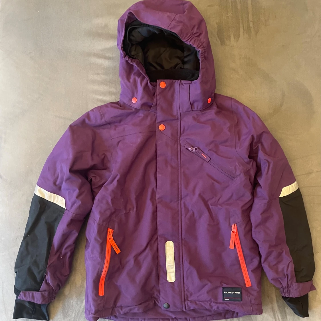 Lila vinterjacka Polarn O. Pyret 134