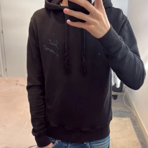 Saint Laurent hoodie - Väldigt bra skick och skön hoodie overall, nypris ca 9000kr