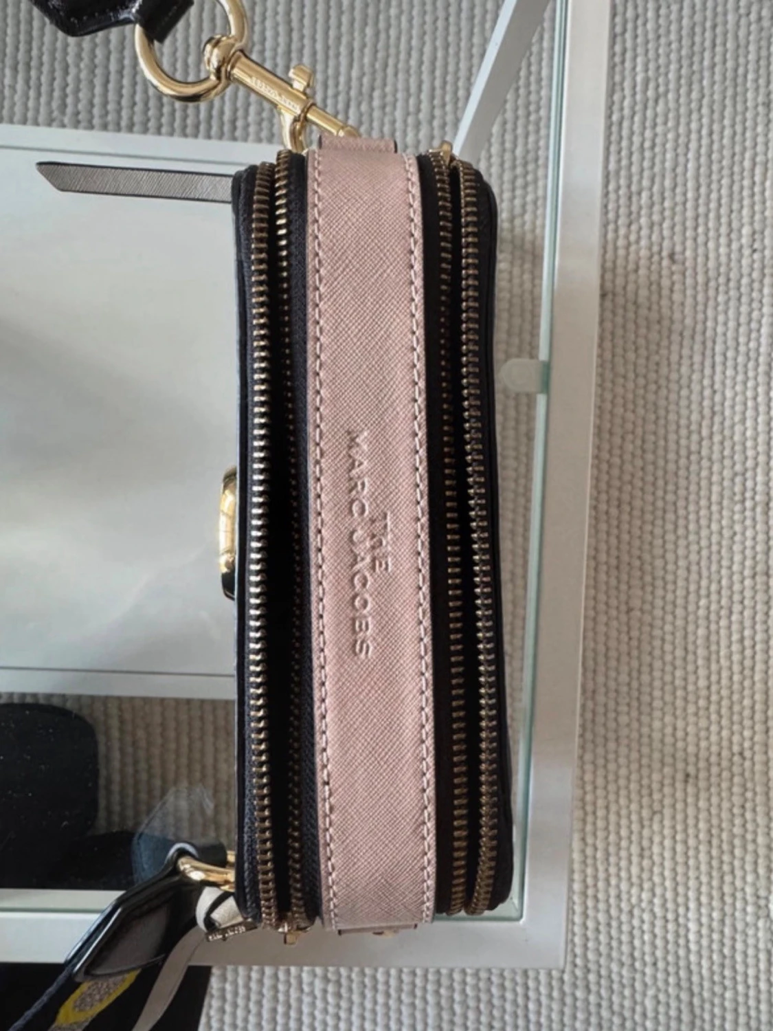 Marc Jacobs beige axelväska  - 4