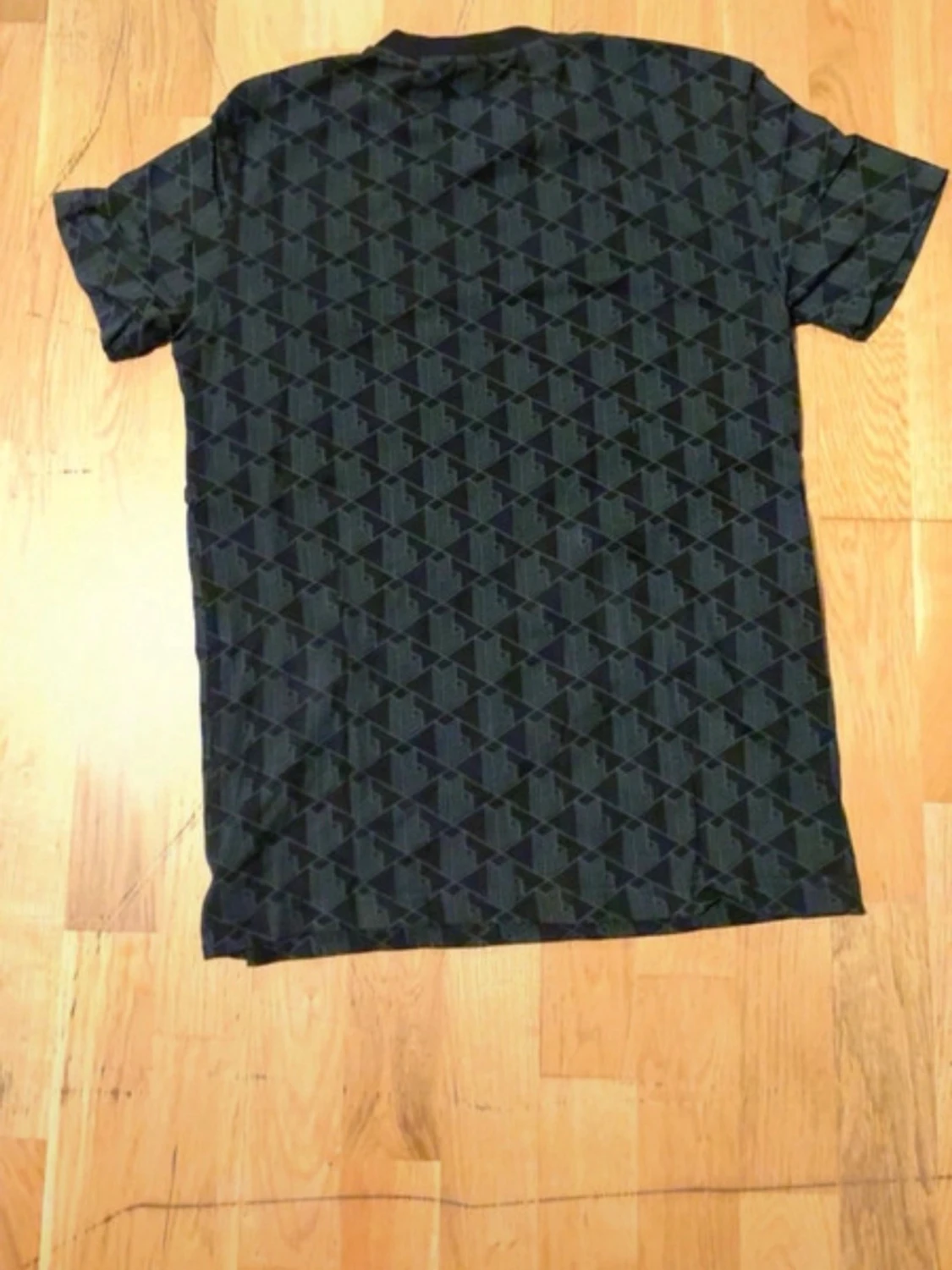 Svart  t-shirt från Lacoste - 1