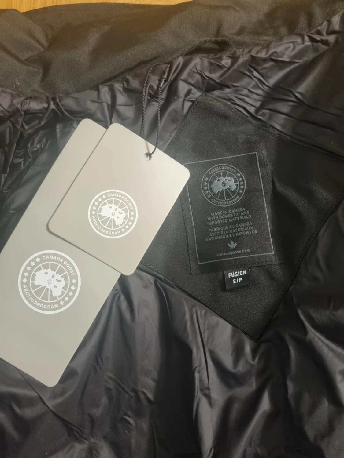 Canada Goose Wyndham Svart Black Label Ny - 2