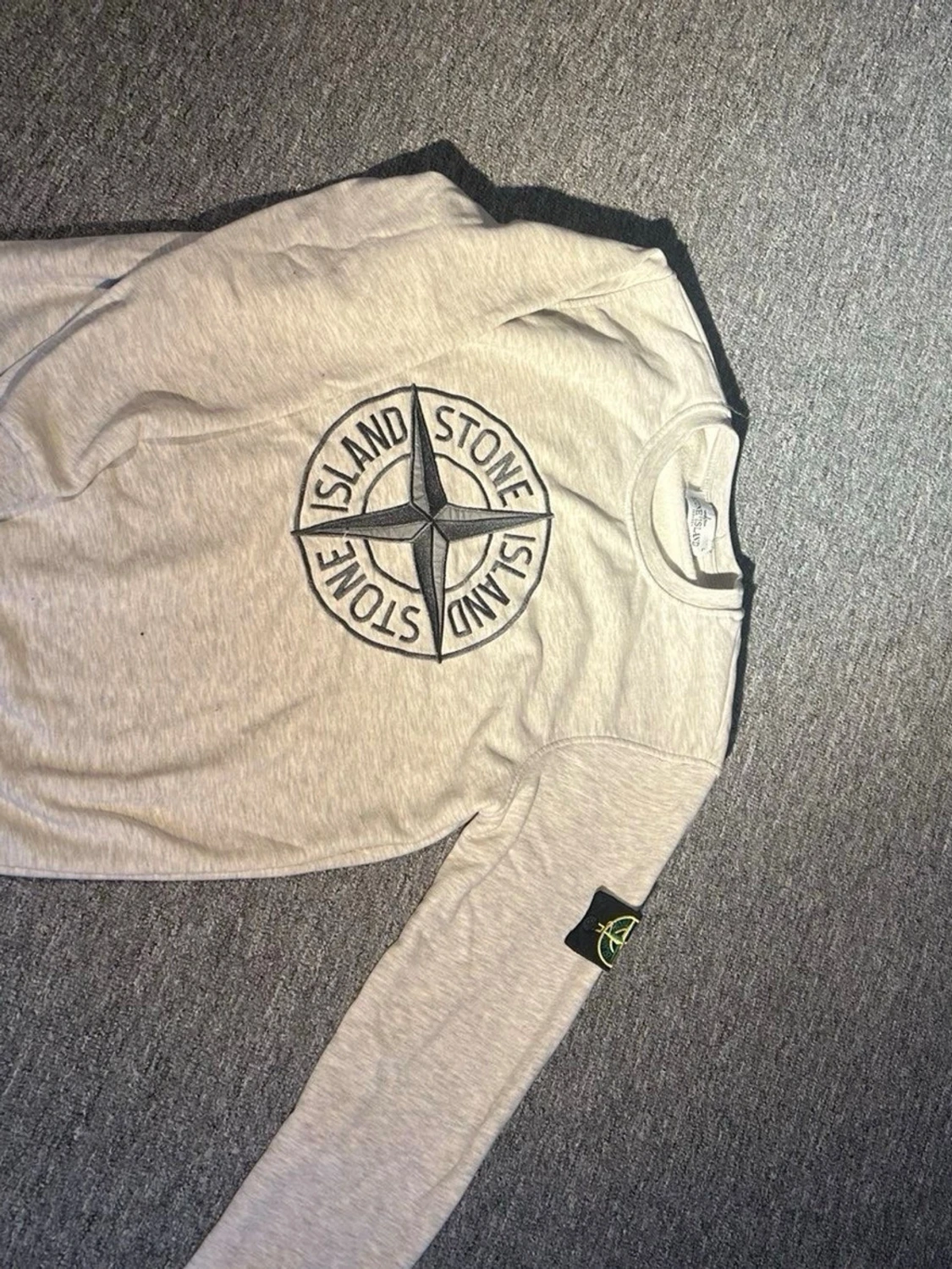 Ljusgrå långärmad tröja Stone Island