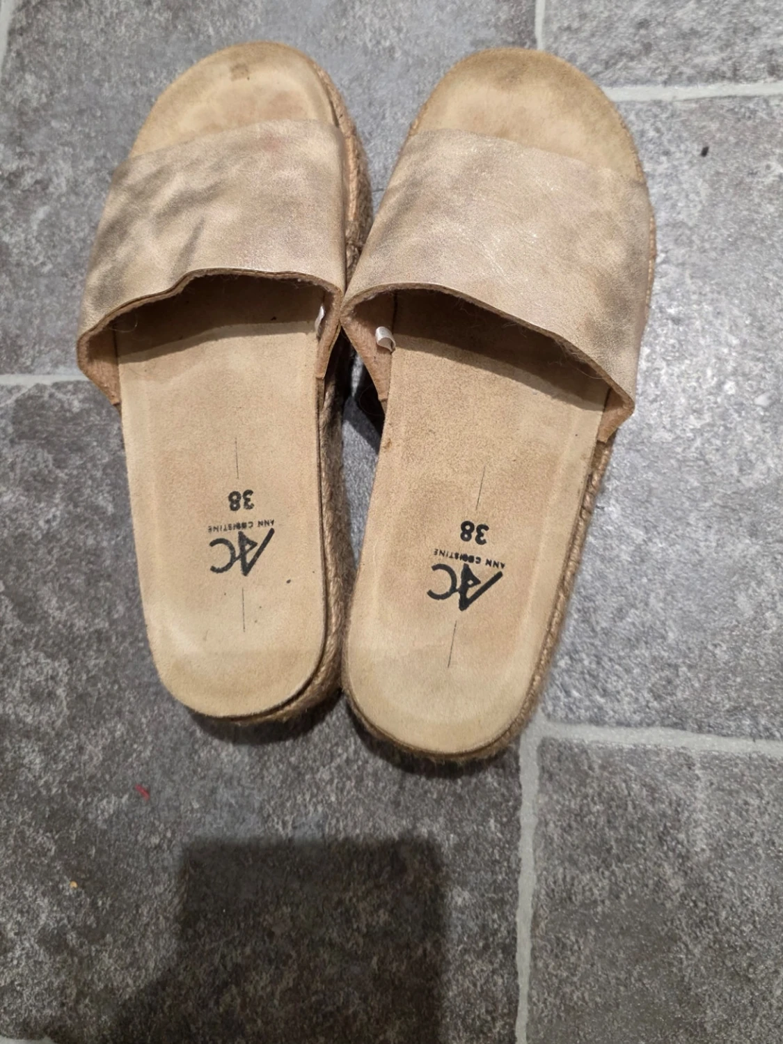 Beige plattform sandaler från AC - 1