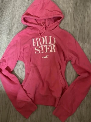 Hollister California Pink Hoodie - - In very good condition, just a bit pilly on the inside - Size EU 36 / S, true to size