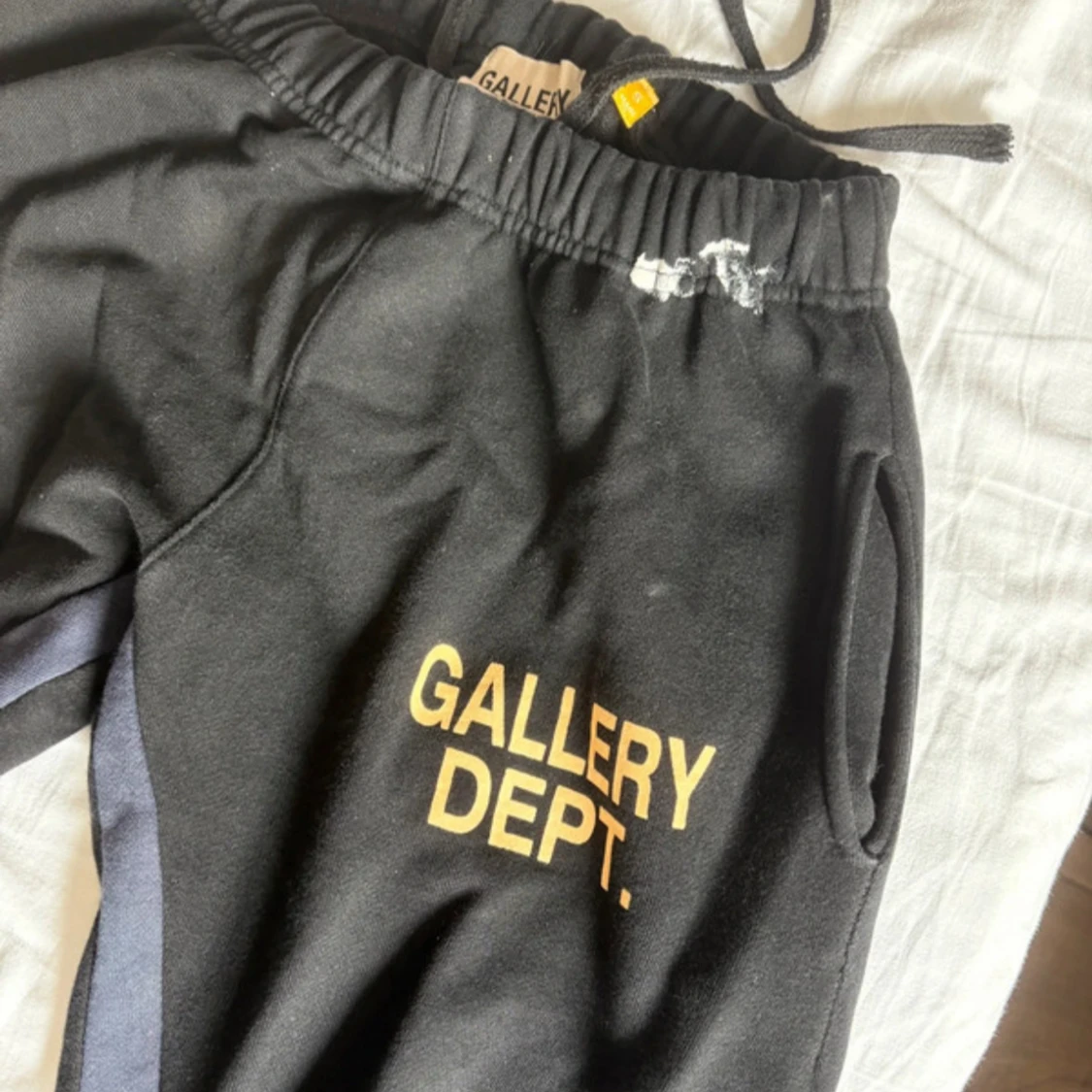 Svarta mjukisbyxor Gallery Dept. - 1