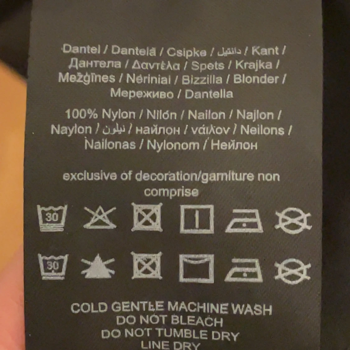 Svart omlottopp från Bondelid - 2