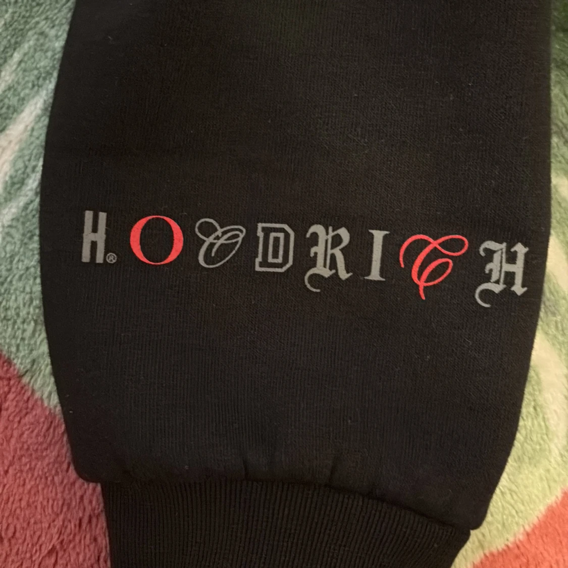 Svart Hoodrich hoodie  - 2