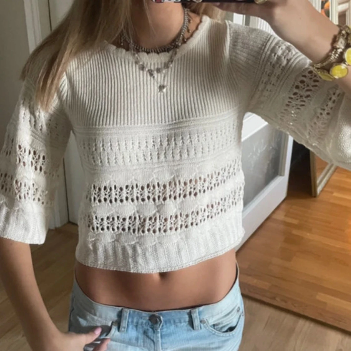 Vit stickad croppad topp