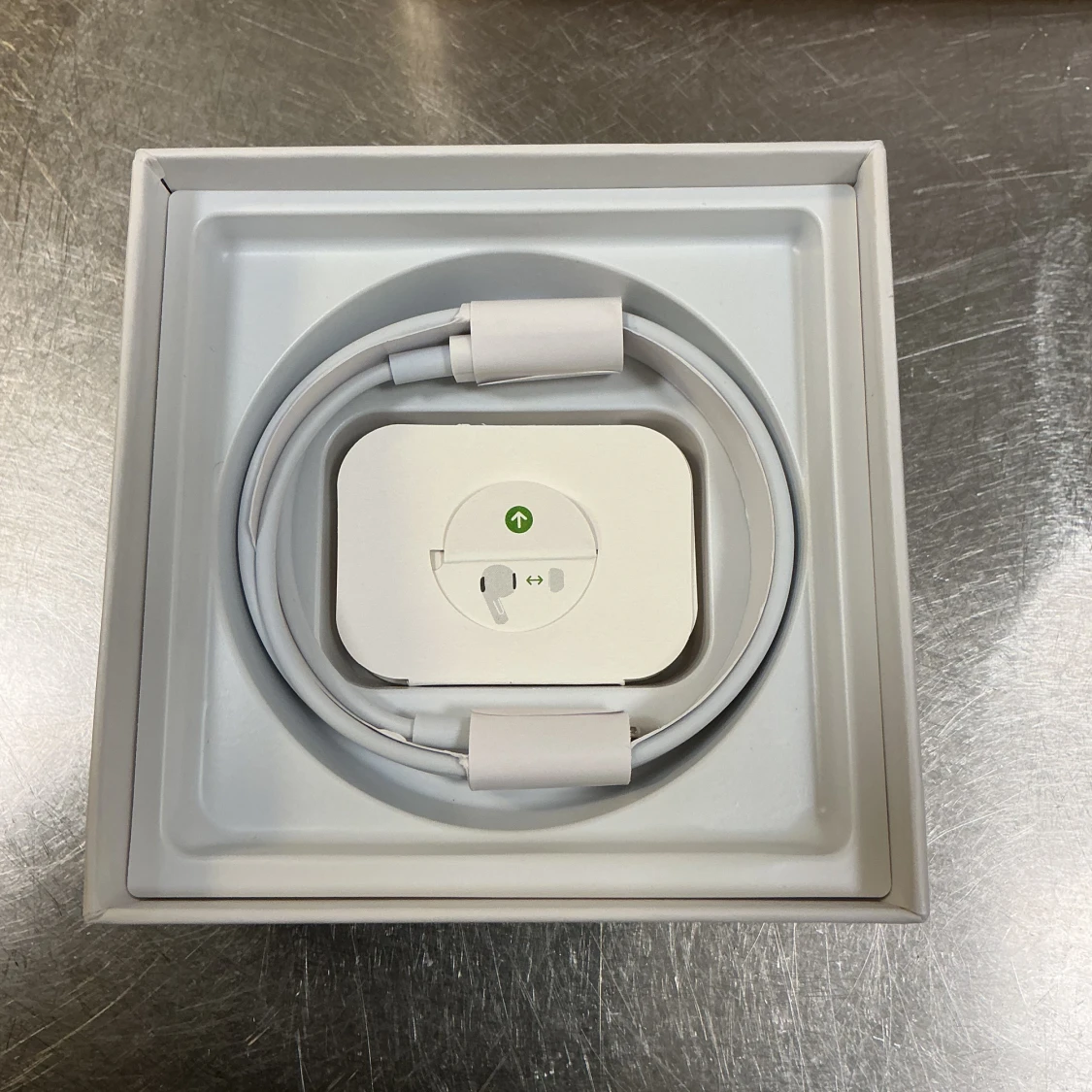 AirPods Pro 2nd Generation MagSafe - 4