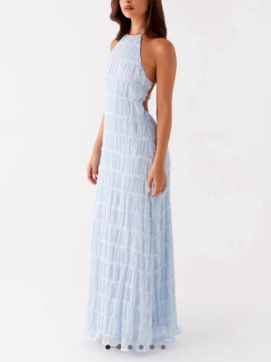 Peppermayo klänning - Sååå söt klänning ifrån Peppermayo, perfekt till bal, sittning & midsommar tex 😍använd en gång. Jag är runt 168 och den är ner till fötterna på mig💘 liten bronzer fläck på insidan av klänningen (syns inte utanpå). Köpte för 930kr.