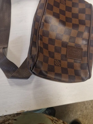 Brun axelväska - Nyskick 