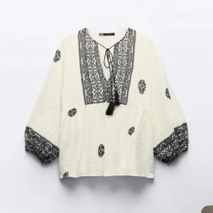 Zara blus  - Aldrig använd💕