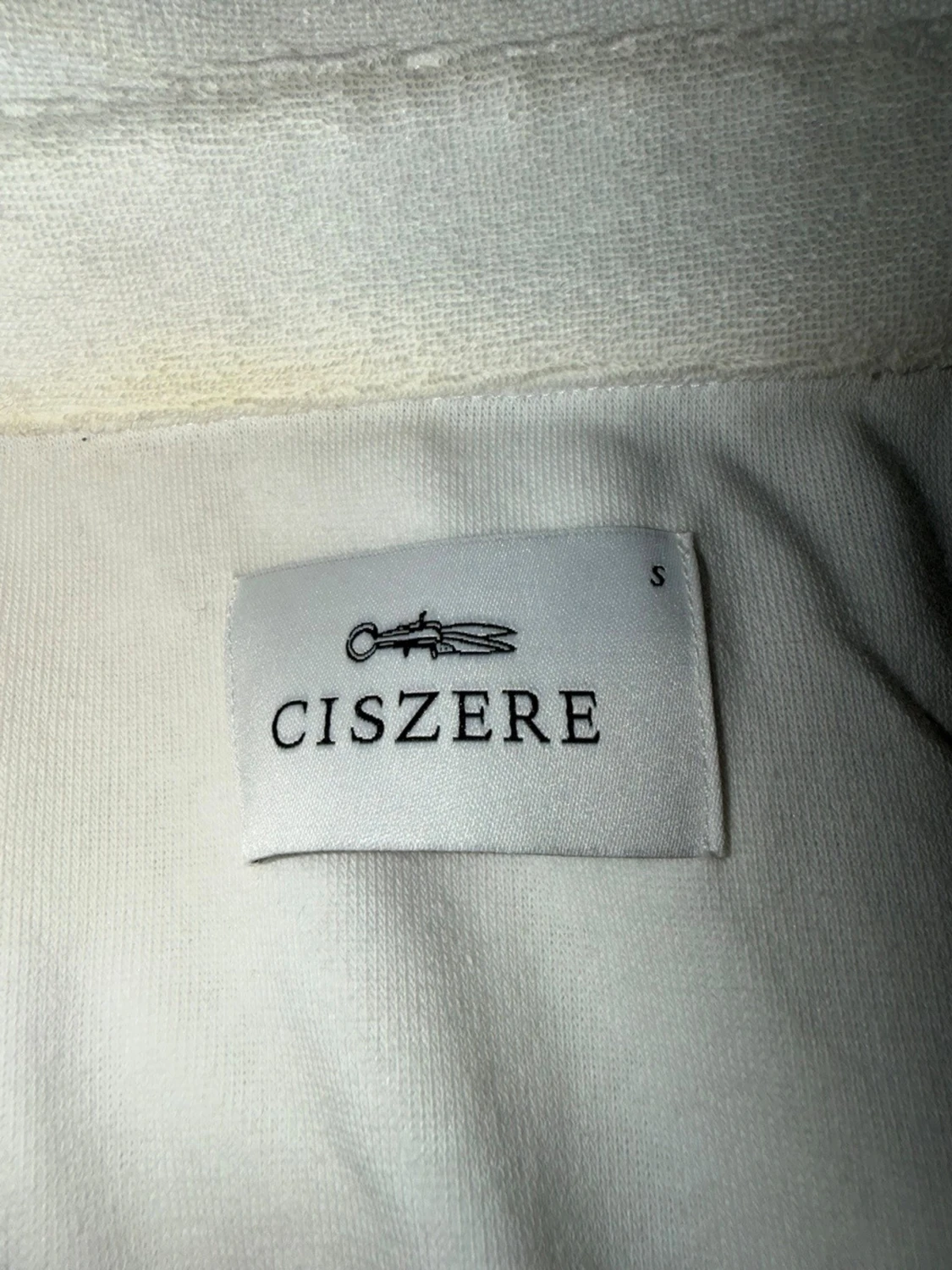 Vit väst med dragkedja från Ciszere - 1