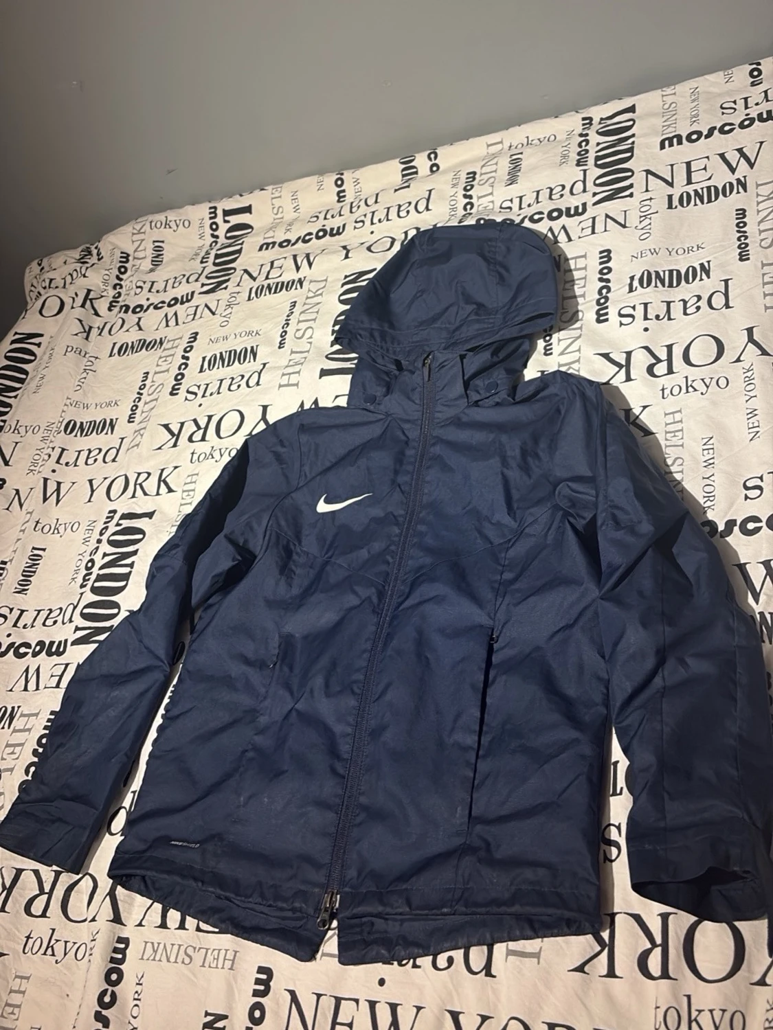 Mörkblå Nike vindjacka med huva - 1