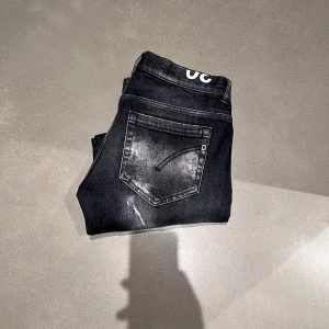 Dondup Jeans - Dondup jeans med storlek 30 knappt använda hör av dig via dm vid frågor eller funderingar🤗