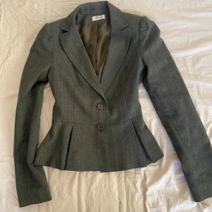 Figursydd kavaj  - Brun vintage figursydd kavaj i strl xs