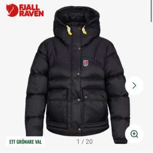 Söker fjällräven kort modell  - Söker fjällräven i kort modell. Färgen svart och storlek S