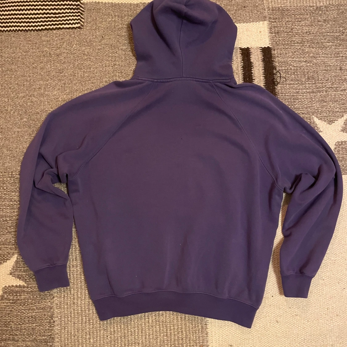 Lila hoodie från Polar Skate Co - 2
