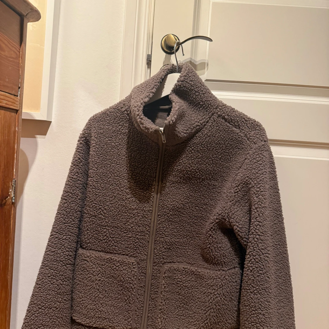 Brun teddyjacka från 157, storlek S