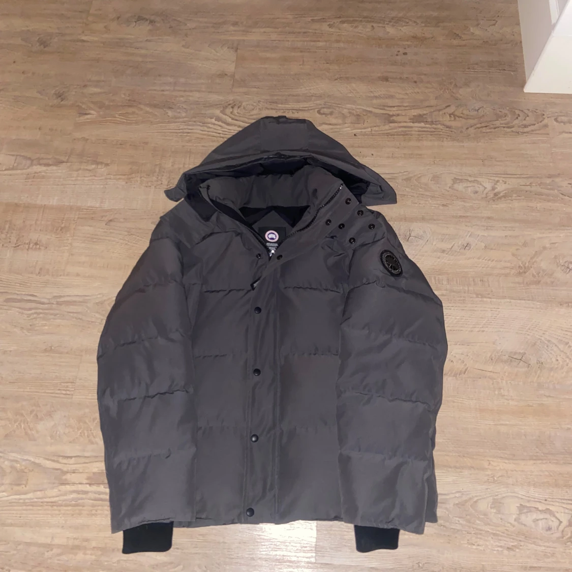 grå wyndham  från Canada Goose