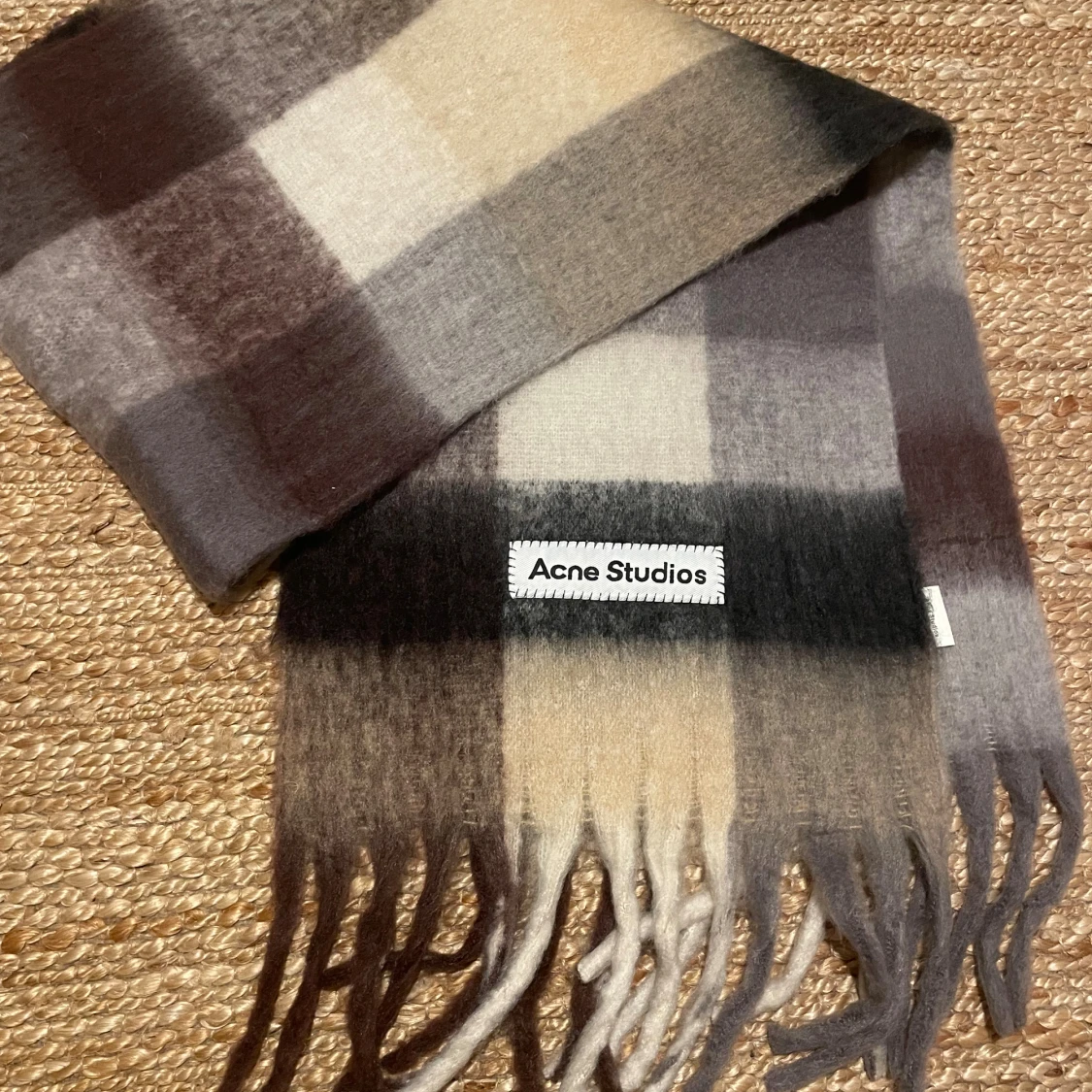 Rutig halsduk Acne Studios  - 3