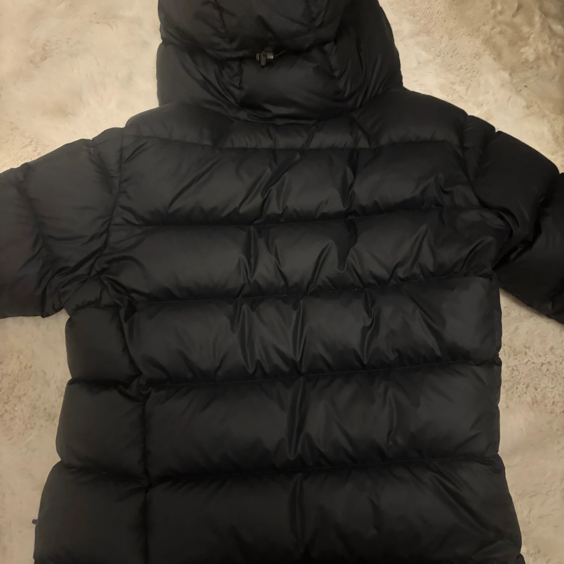 Svart Peak Performance dunjacka XS - 3