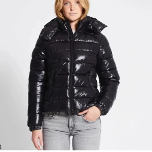 Svart lager jacka  - Lager 157 jacka🥰