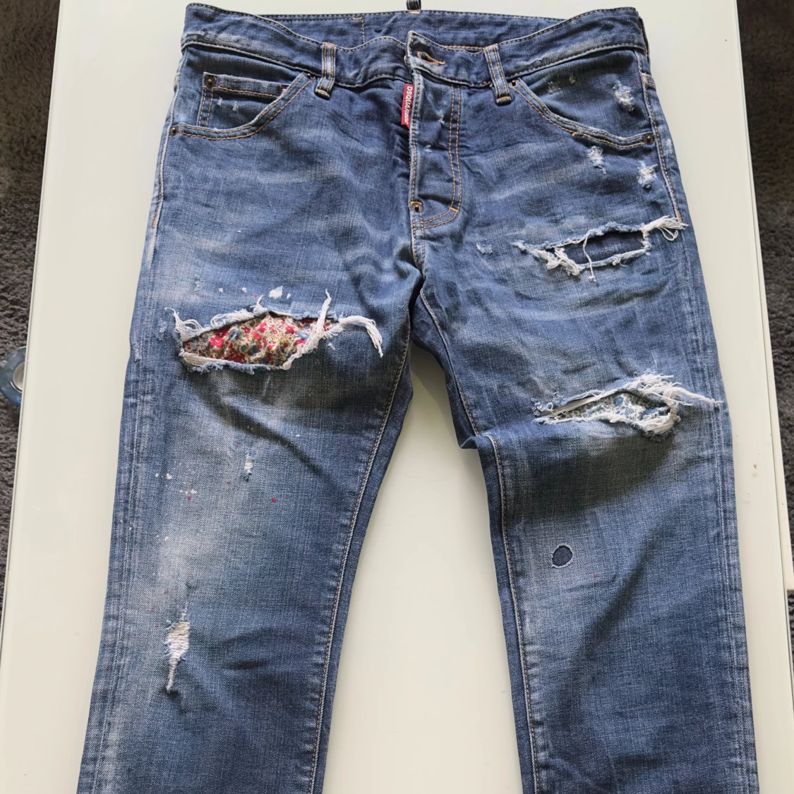 Dsquared2 blå slitna jeans med patch - 1