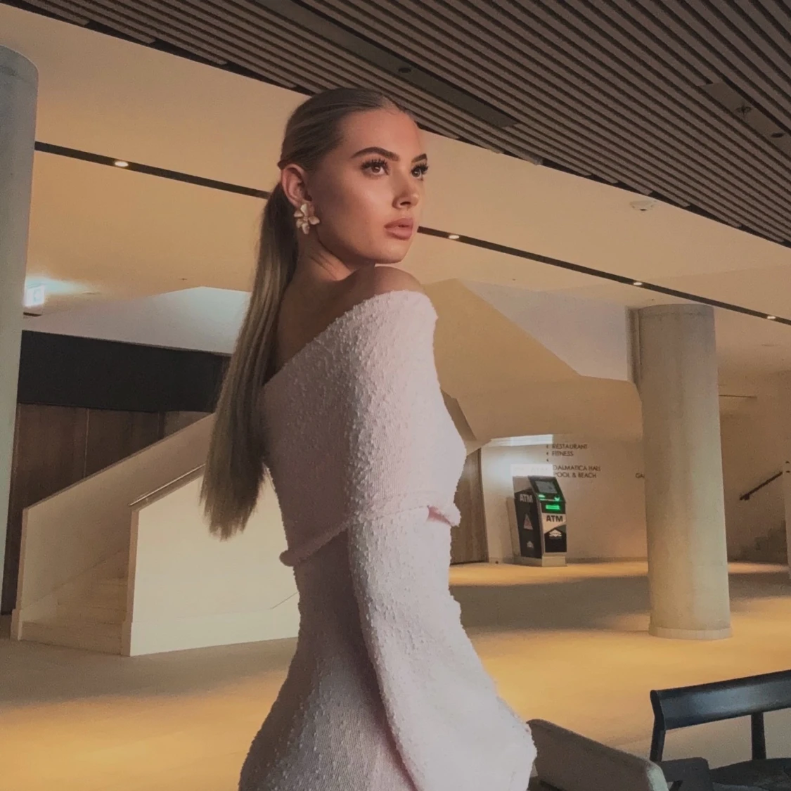 offshoulder långklänning