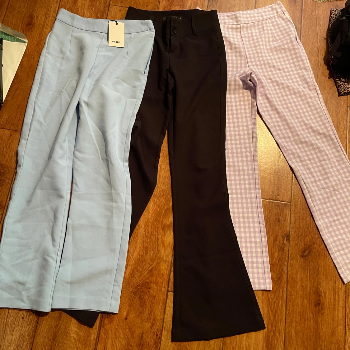 Tre par kostymbyxor  - 1