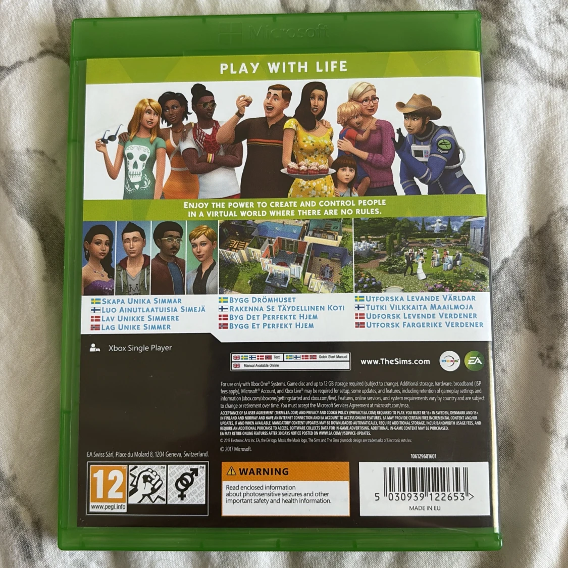 The Sims 4 (Xbox One) - 1