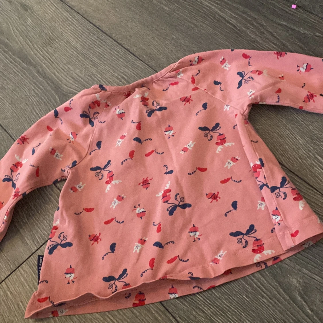 Rosa blus med djurmönster Polarn O. Pyret - 4