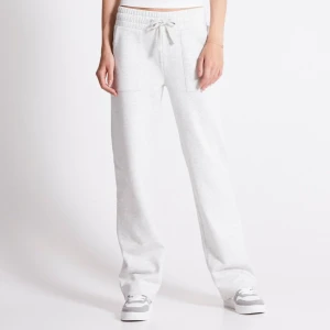 Gråa mjukis - Säljer ett bra gråa mjukis från lager som inte kommer till användning.