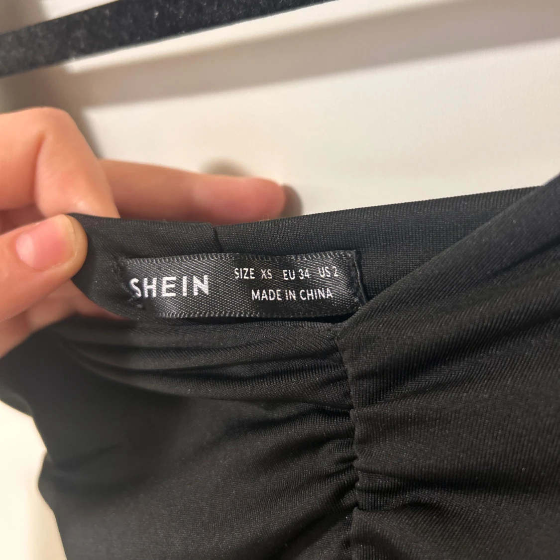 Svart halterneck klänning från SHEIN - 3