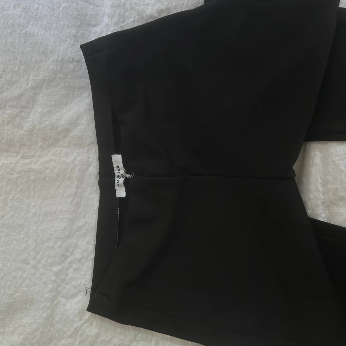 Svarta leggings med slits