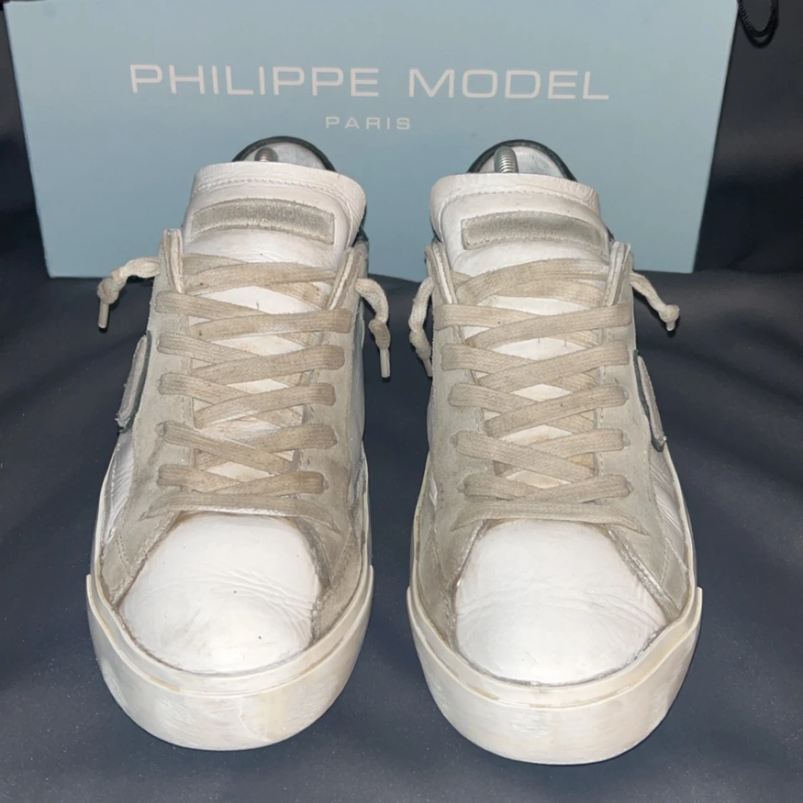 Philippe Model vita sneakers i skinn - 1