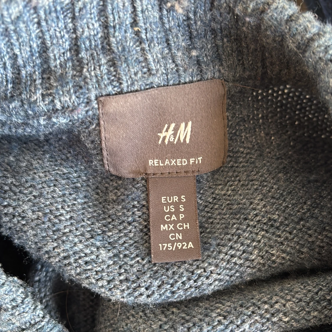 Blå stickad tröja från H&M - 1