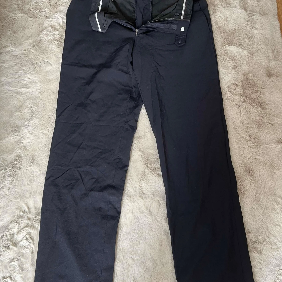 Svarta kostymbyxor från Riley - 2