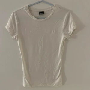 Gina soft touch top strl xs - aldrig använt då den är för liten