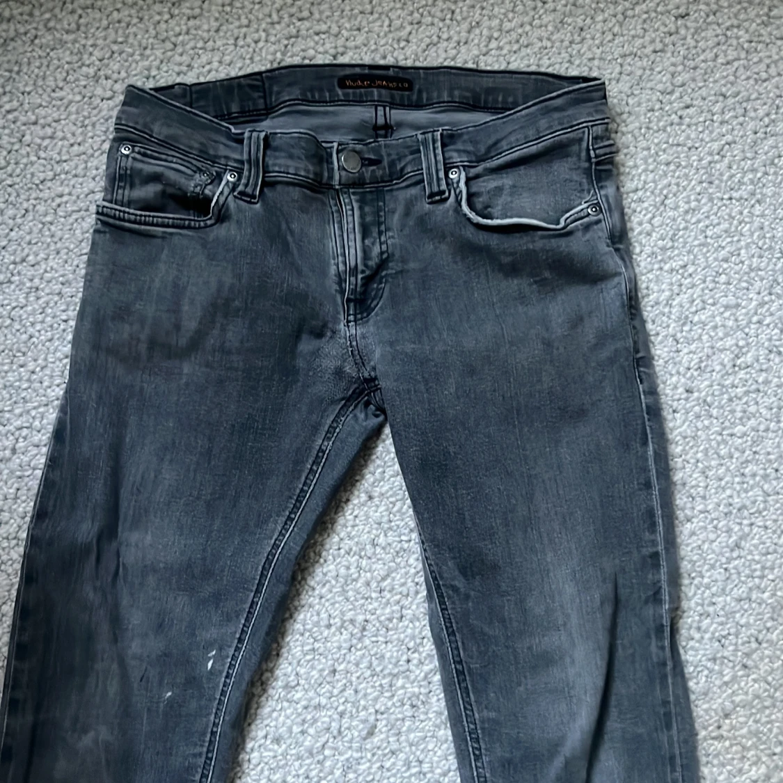 Gråa jeans från Nudie  - 1