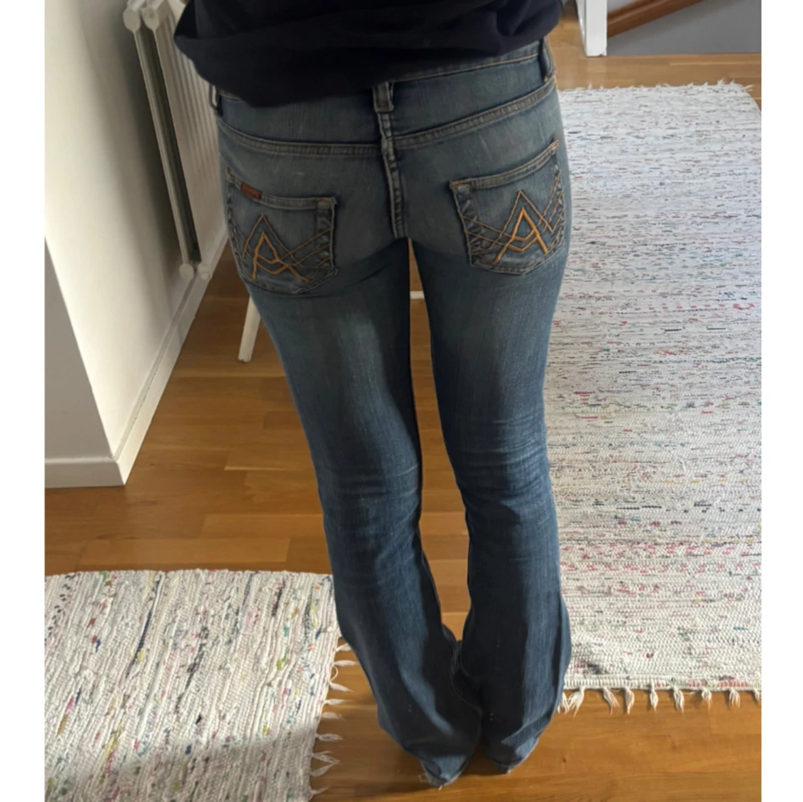 Blåa lågmidjade bootcut jeans - 1