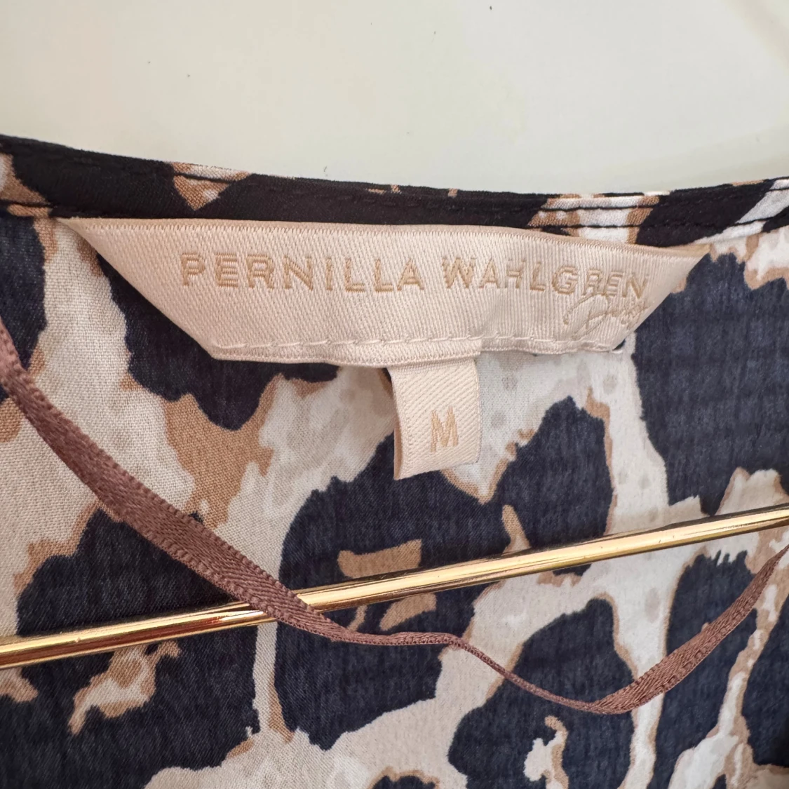 Leopardmönstrad klänning Pernilla Wahlgren - 2